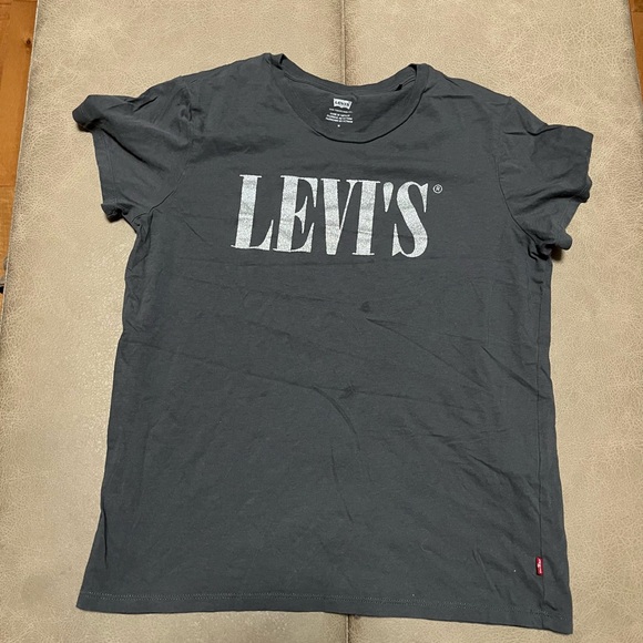 Levi's Tops - Levi's Gray T-Shirt women’s size medium